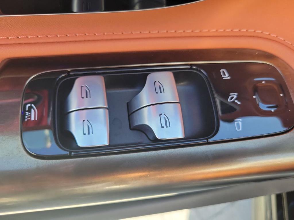 new 2026 Mercedes-Benz AMG SL 43 car, priced at $119,655