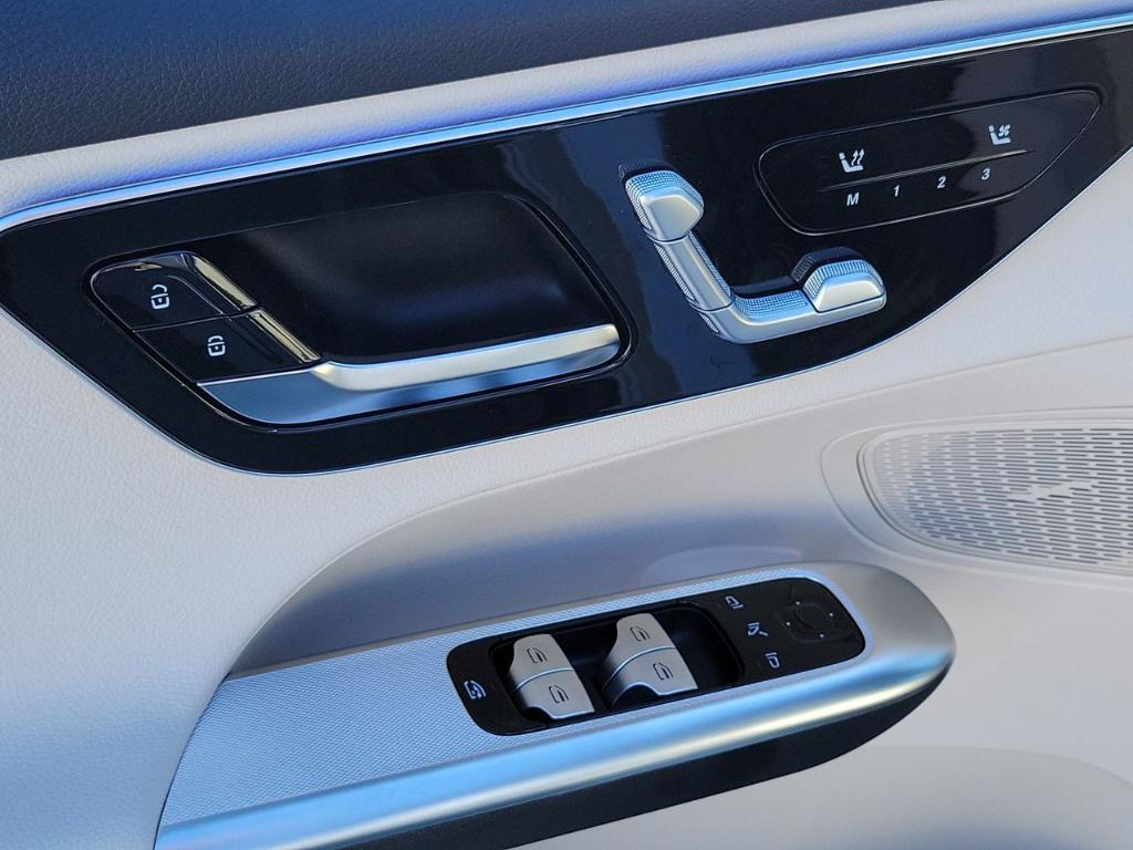 new 2026 Mercedes-Benz GLC 300 car, priced at $54,250