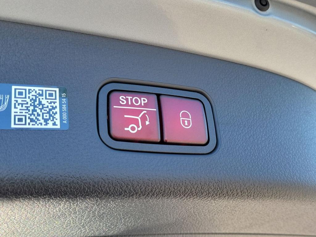 new 2026 Mercedes-Benz GLC 300 car, priced at $54,350