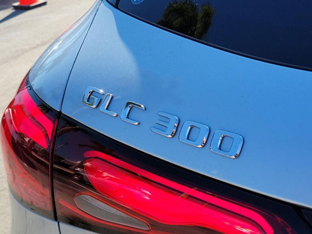 new 2026 Mercedes-Benz GLC 300 car, priced at $54,350