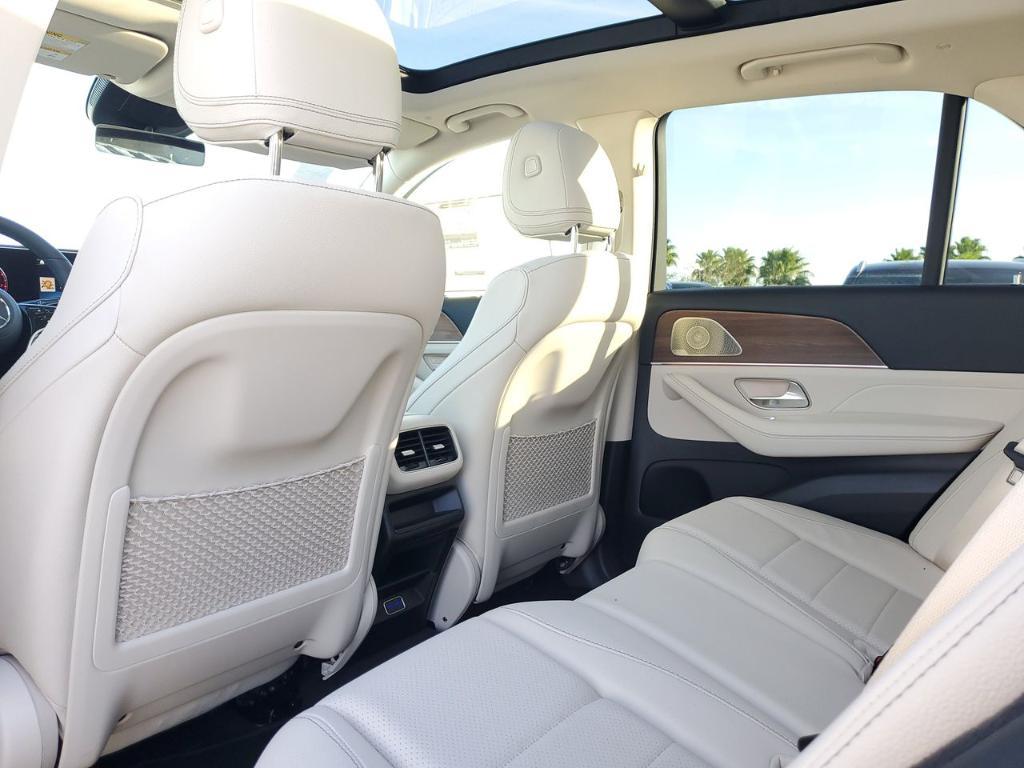 new 2026 Mercedes-Benz GLE 450 car, priced at $82,135