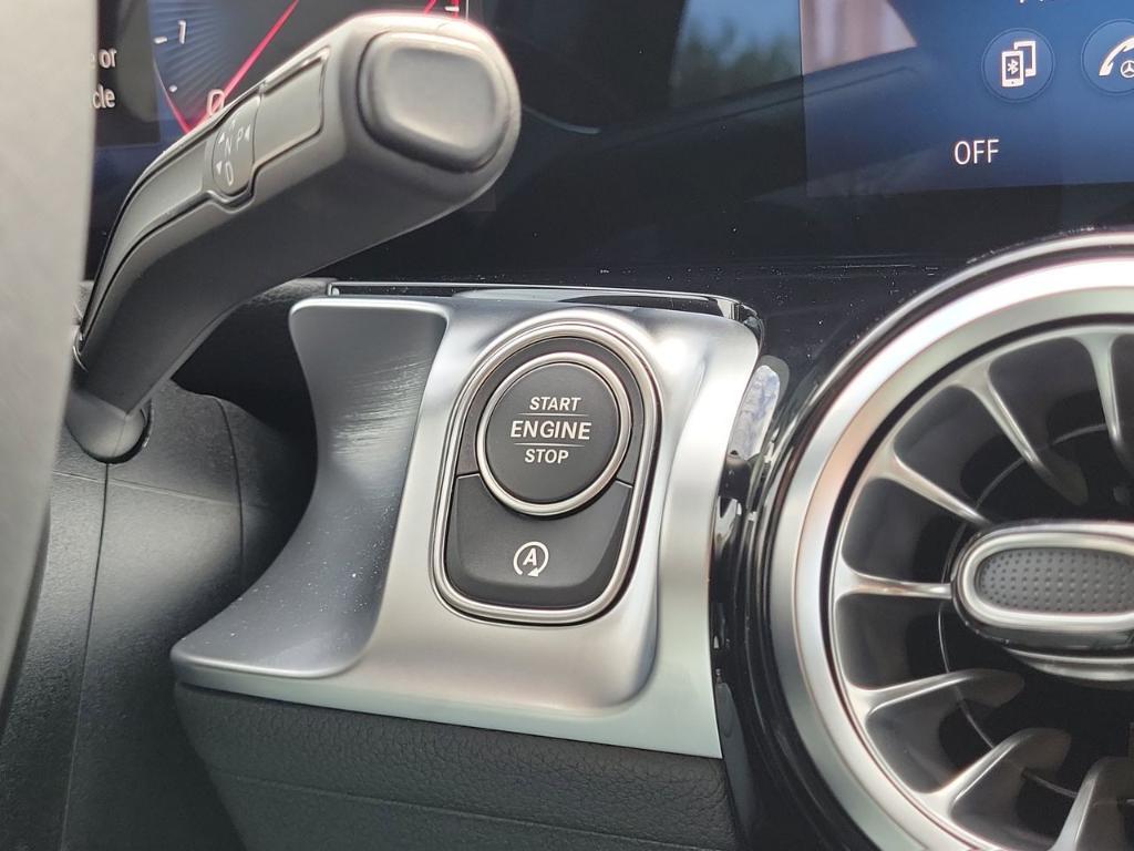 new 2026 Mercedes-Benz GLB 250 car, priced at $50,480