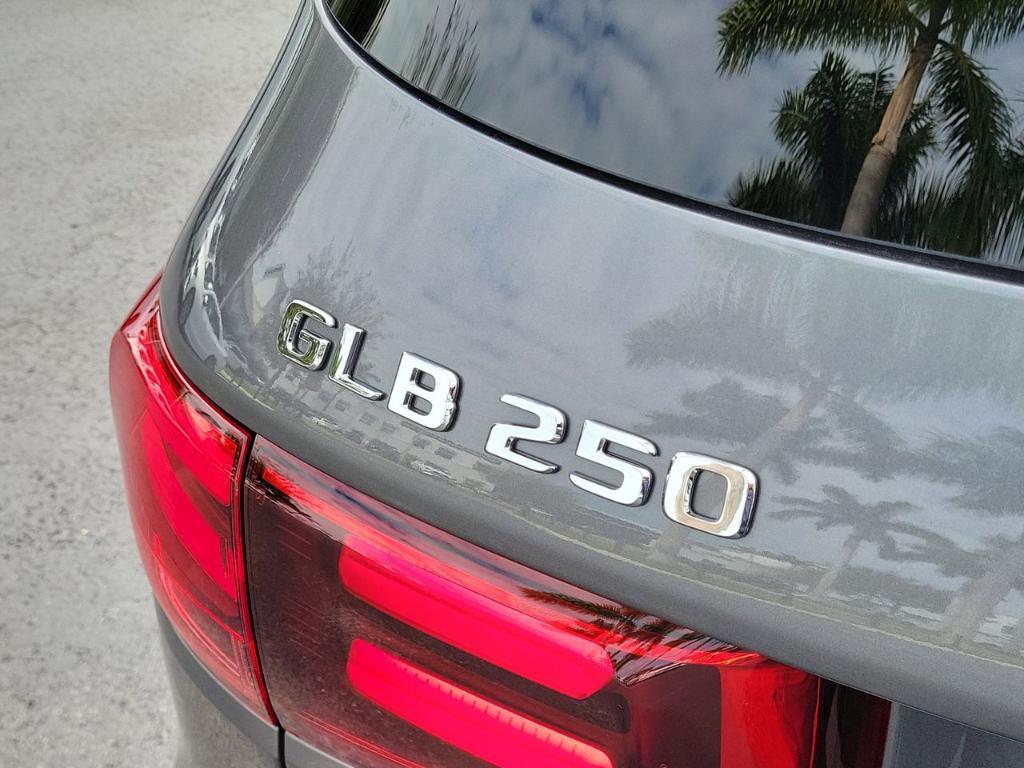 new 2026 Mercedes-Benz GLB 250 car, priced at $50,480