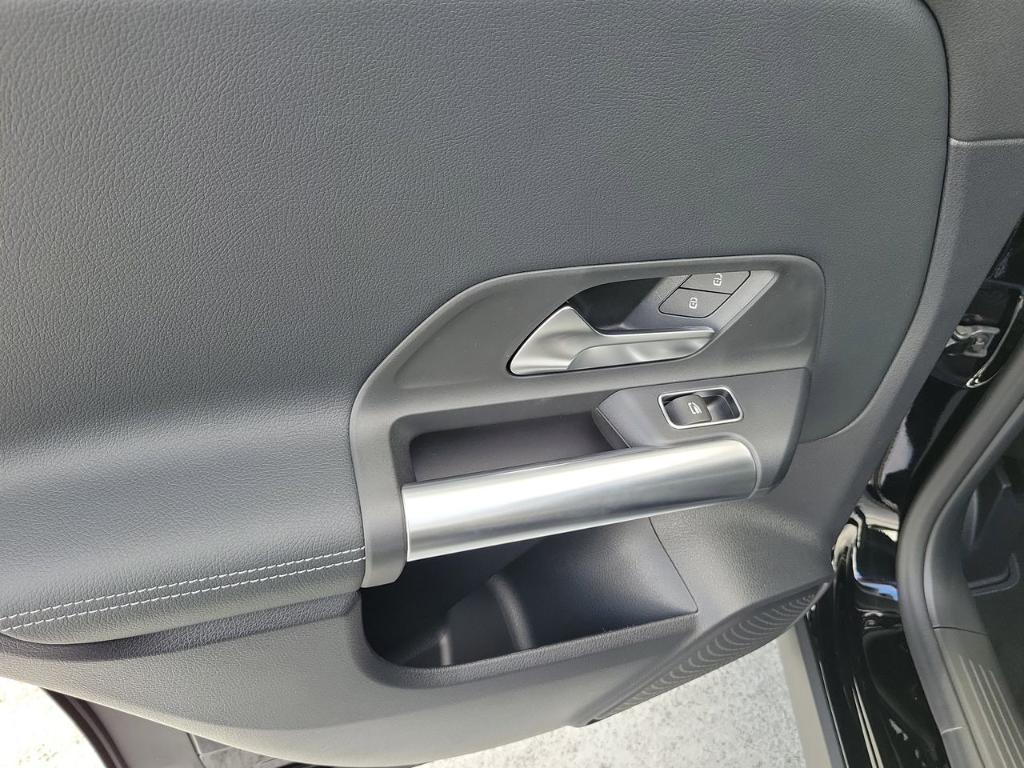 new 2026 Mercedes-Benz GLA 250 car, priced at $45,330