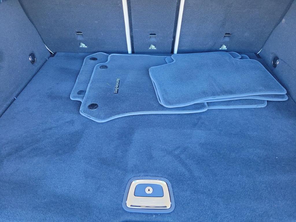 used 2022 Mercedes-Benz GLC 300 car, priced at $30,927