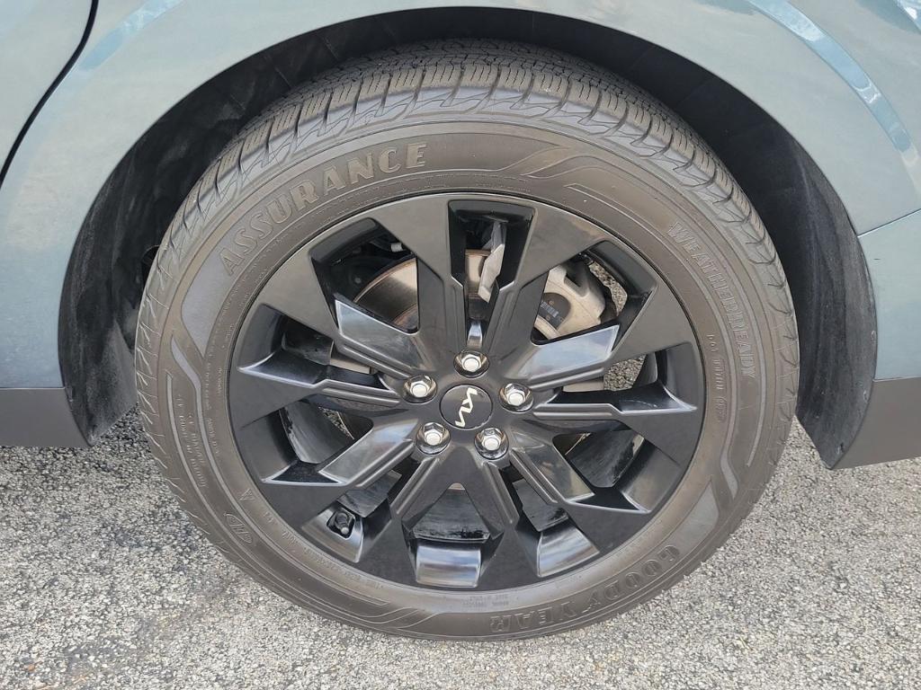 used 2022 Kia Carnival car, priced at $37,270