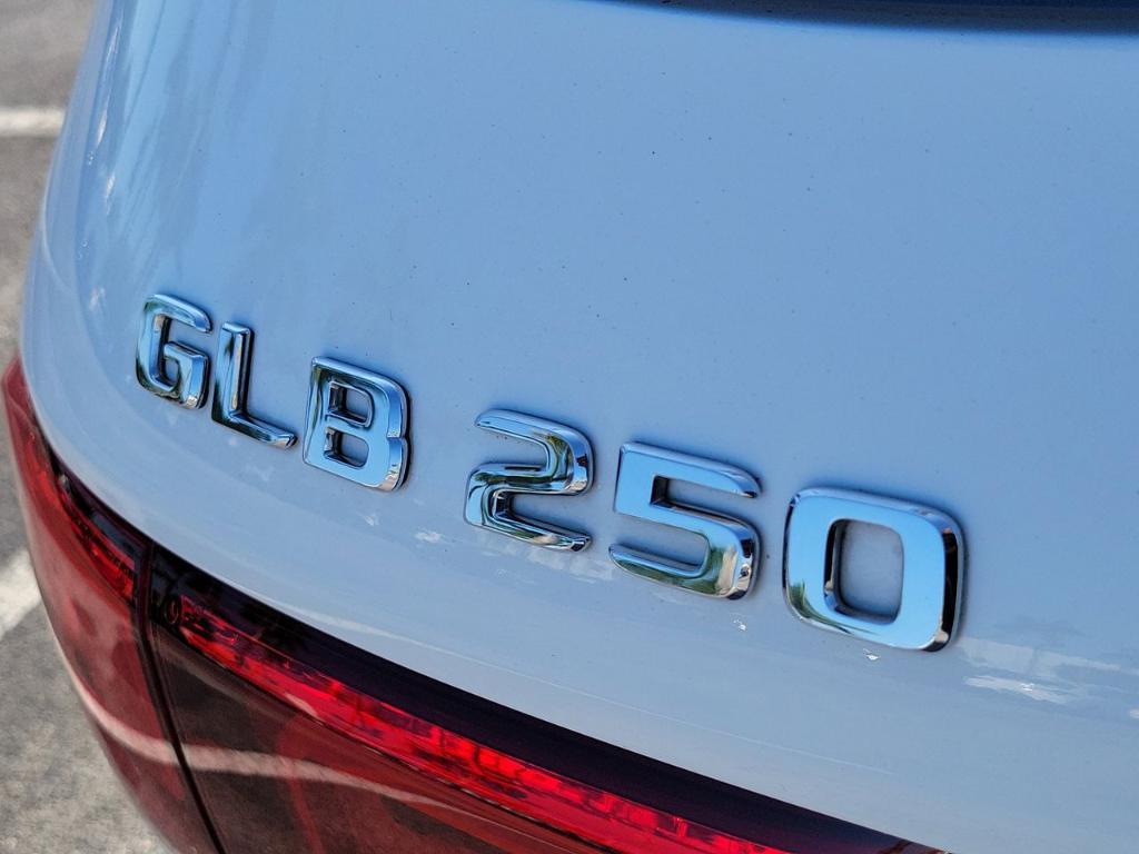 used 2023 Mercedes-Benz GLB 250 car, priced at $33,303