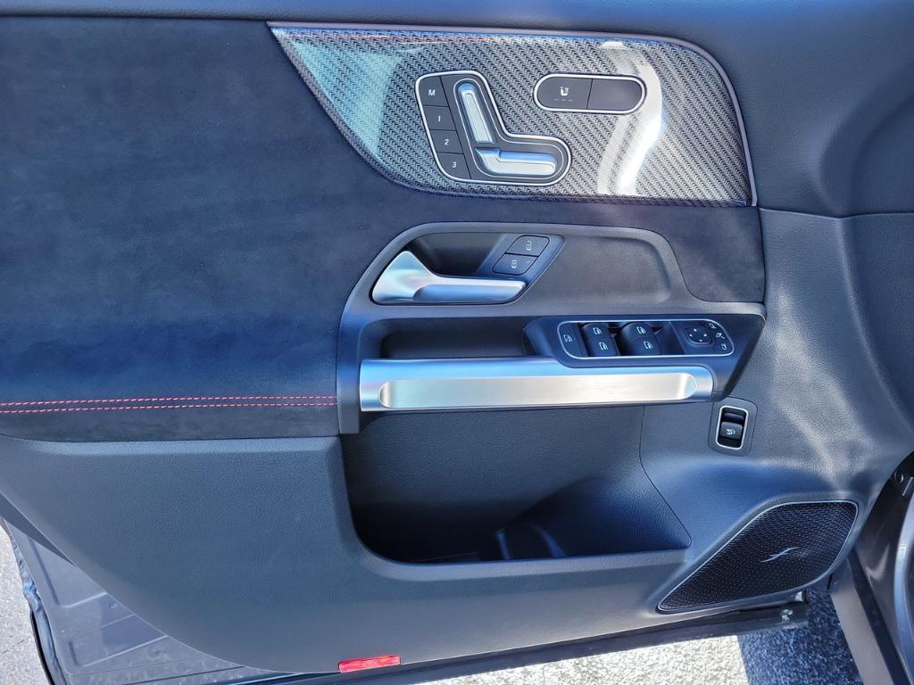 new 2025 Mercedes-Benz AMG GLB 35 car, priced at $55,299