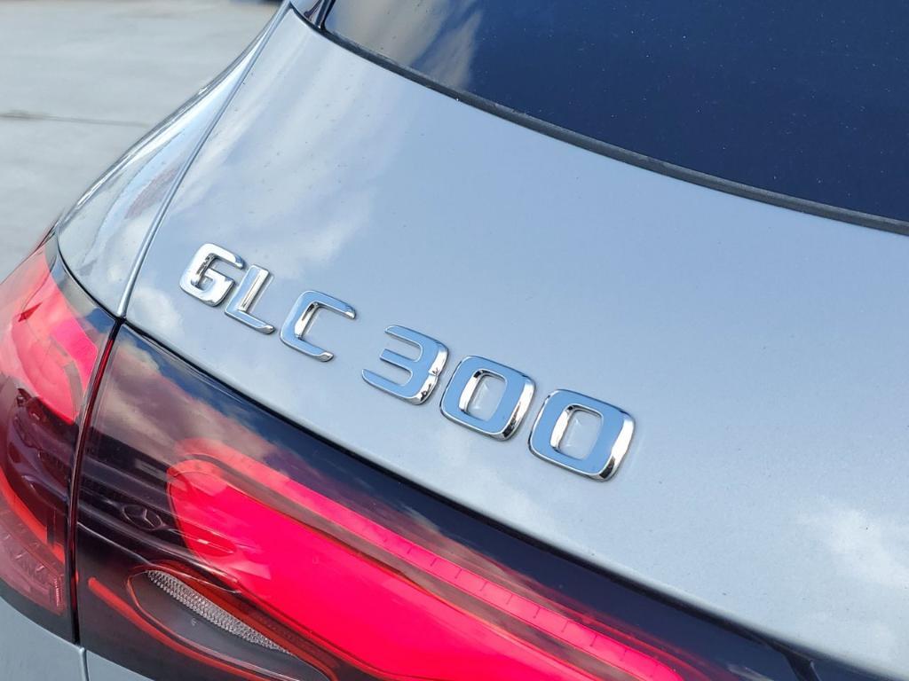 new 2026 Mercedes-Benz GLC 300 car, priced at $54,250