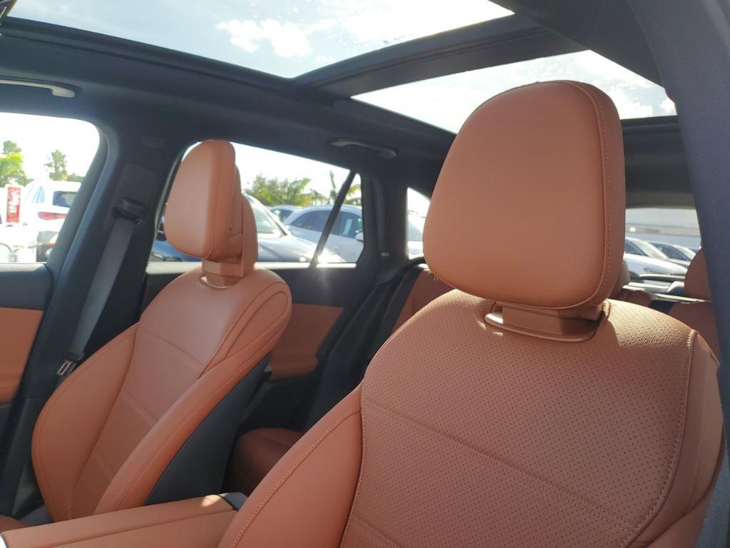 new 2026 Mercedes-Benz GLC 300 car, priced at $54,250