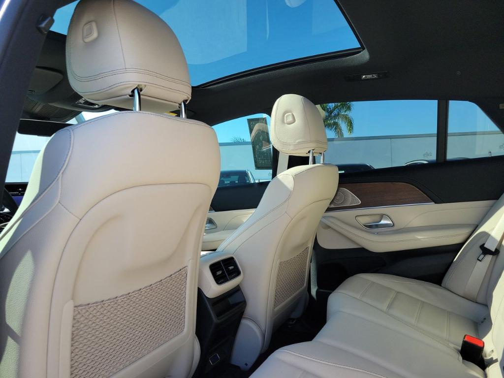 new 2026 Mercedes-Benz GLE 450 car, priced at $85,465