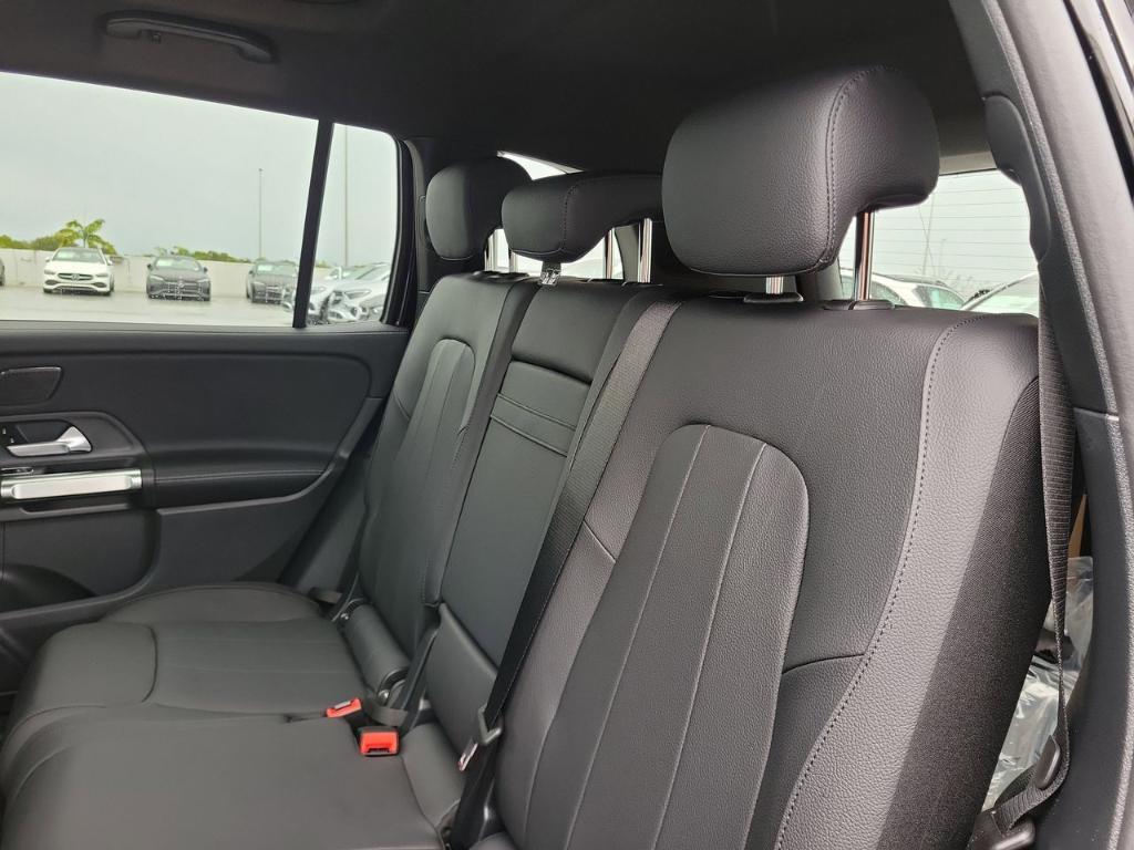 new 2026 Mercedes-Benz GLB 250 car, priced at $49,545