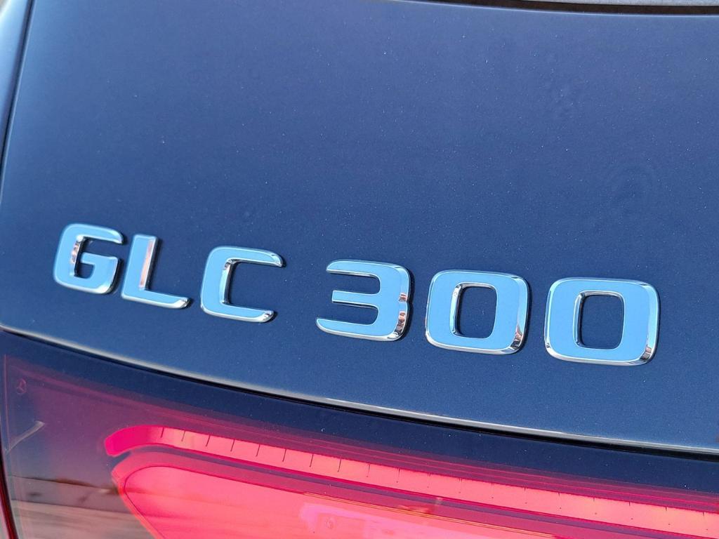 new 2026 Mercedes-Benz GLC 300 car, priced at $54,250