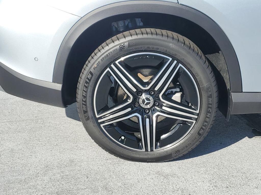 new 2026 Mercedes-Benz GLC 300 car, priced at $56,665