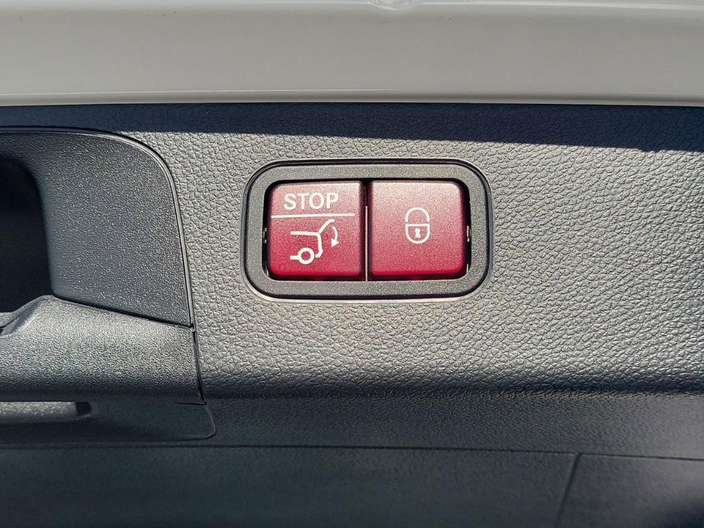 used 2022 Mercedes-Benz GLC 300 car, priced at $32,085