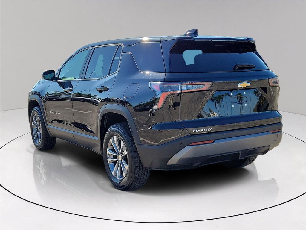 used 2025 Chevrolet Equinox car, priced at $25,272