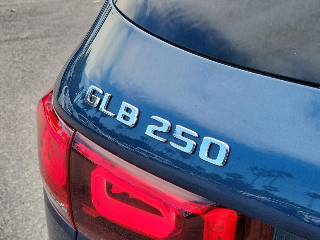 used 2023 Mercedes-Benz GLB 250 car, priced at $33,024