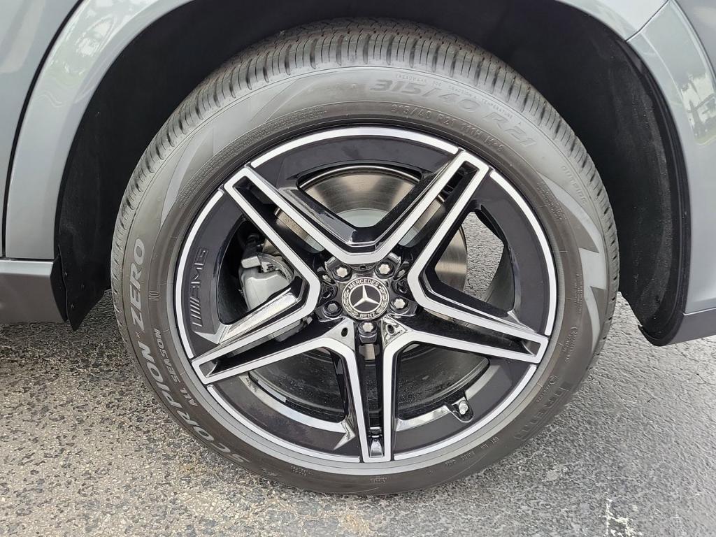 new 2026 Mercedes-Benz GLS 450 car, priced at $101,400