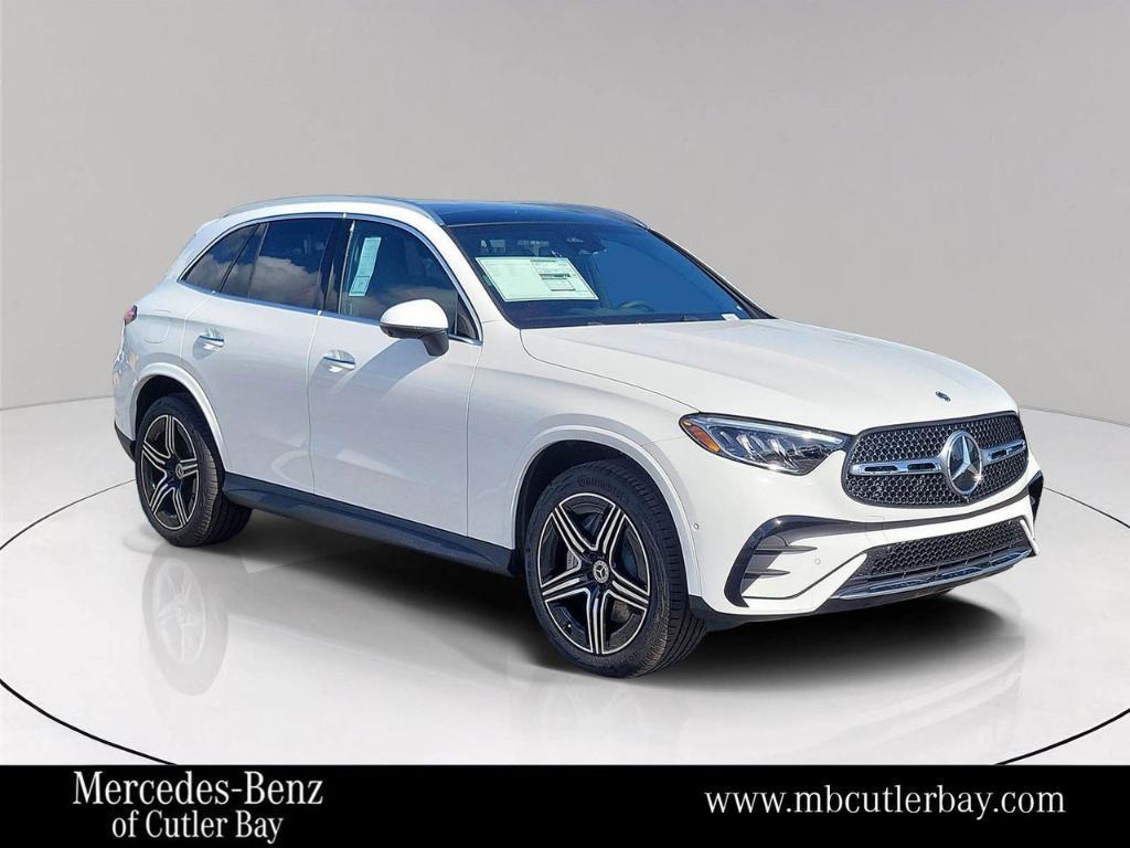 new 2026 Mercedes-Benz GLC 300 car, priced at $61,985