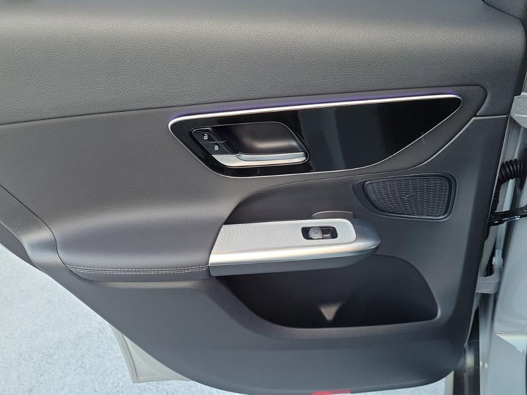 new 2026 Mercedes-Benz GLC 300 car, priced at $55,415