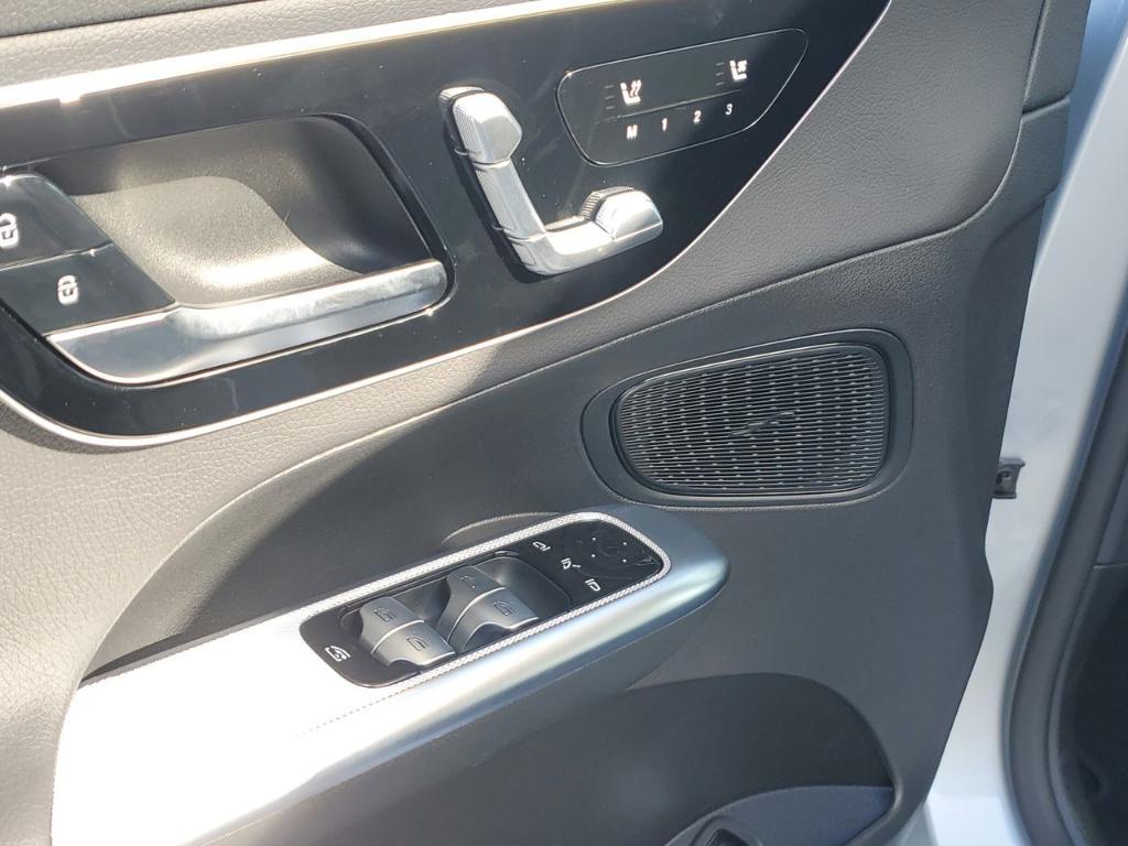 new 2026 Mercedes-Benz GLC 300 car, priced at $54,250