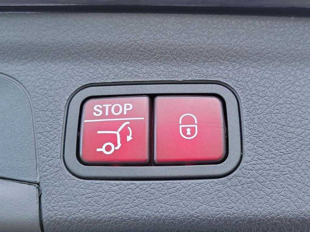 used 2022 Mercedes-Benz GLE 350 car, priced at $46,531