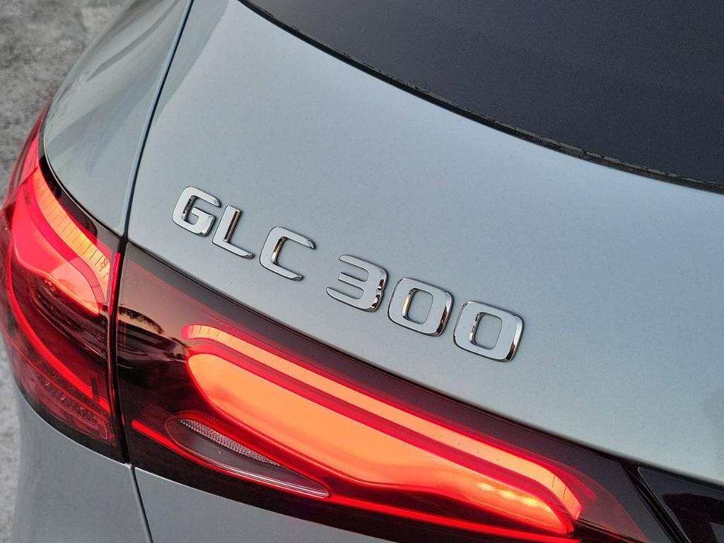 new 2026 Mercedes-Benz GLC 300 car, priced at $54,350