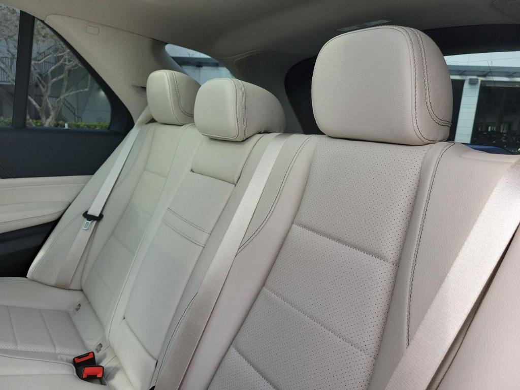 new 2026 Mercedes-Benz GLE 350 car, priced at $73,035