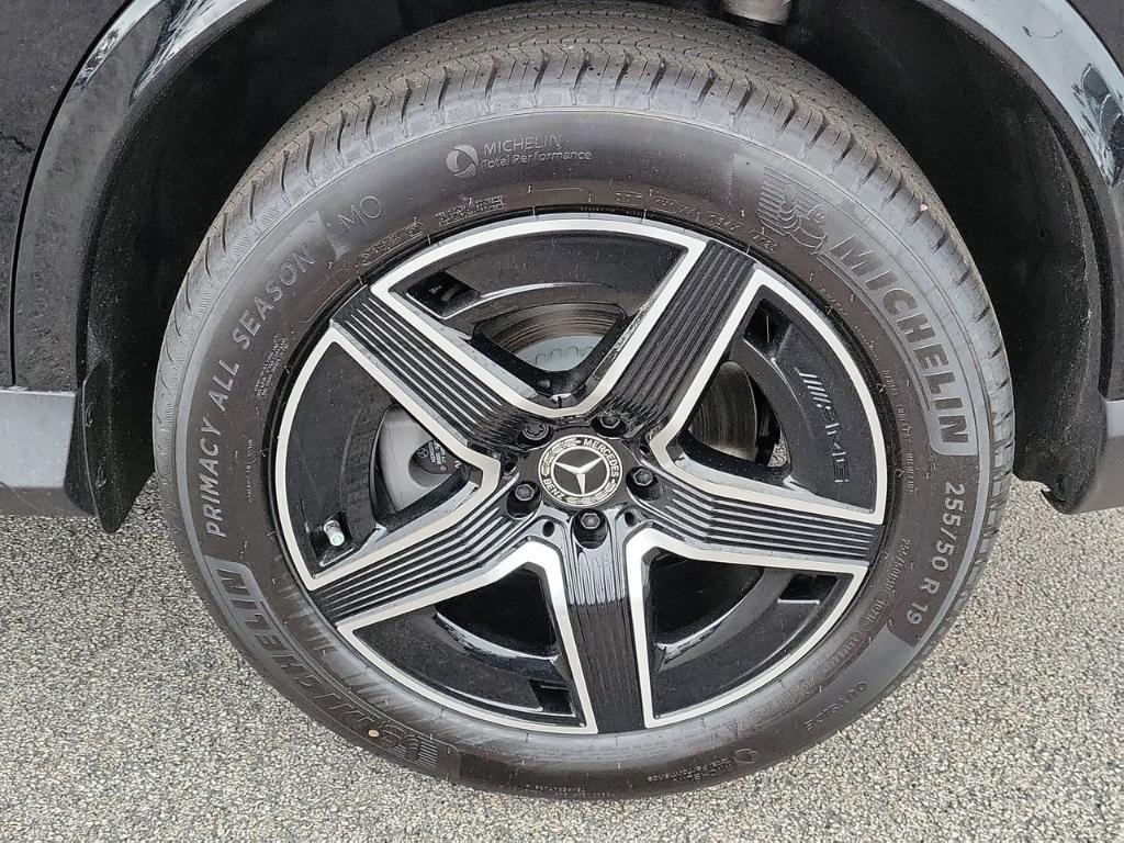 new 2026 Mercedes-Benz GLC 300 car, priced at $56,785