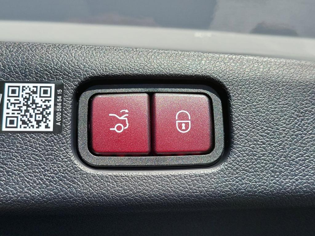 new 2026 Mercedes-Benz AMG E 53 car, priced at $100,725