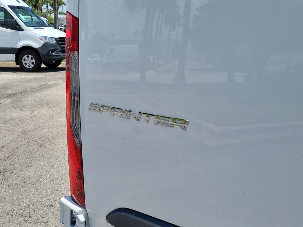 new 2025 Mercedes-Benz Sprinter 3500 car, priced at $67,171