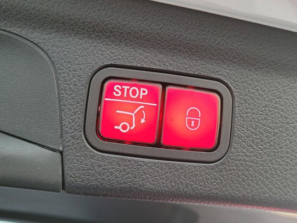 used 2024 Mercedes-Benz GLE 350 car, priced at $48,950