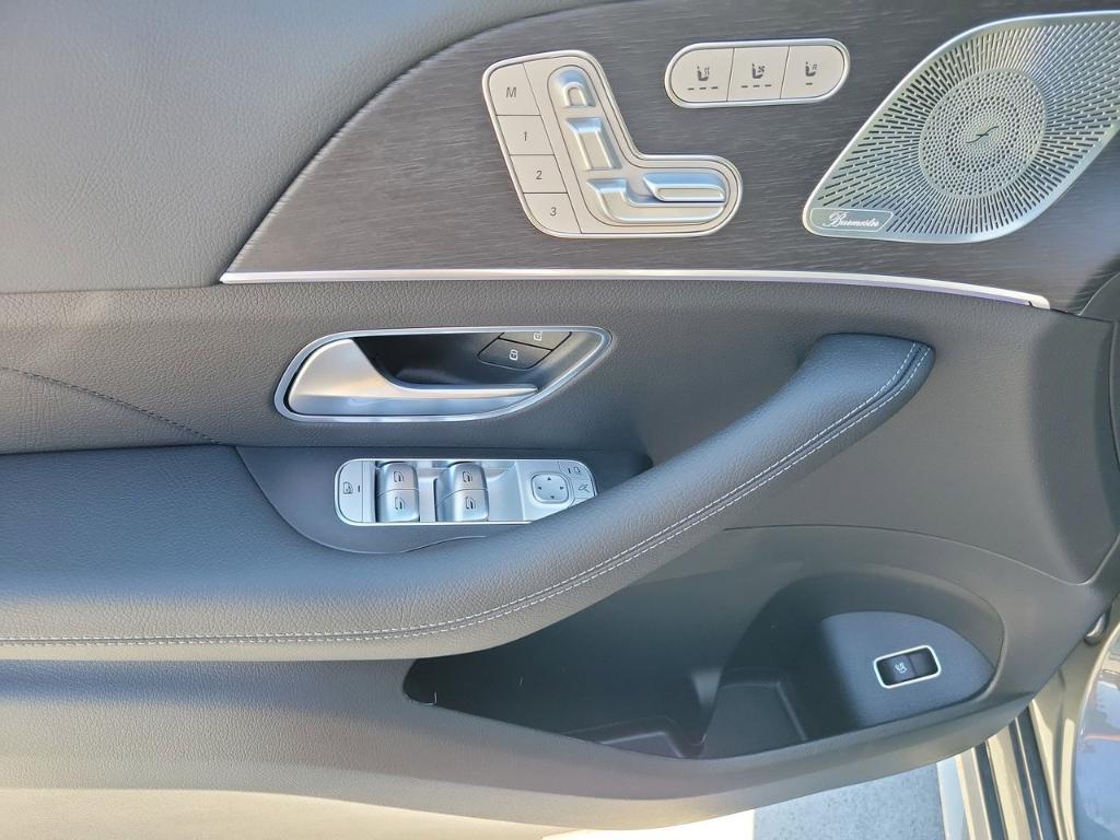 new 2026 Mercedes-Benz GLE 450 car, priced at $77,530