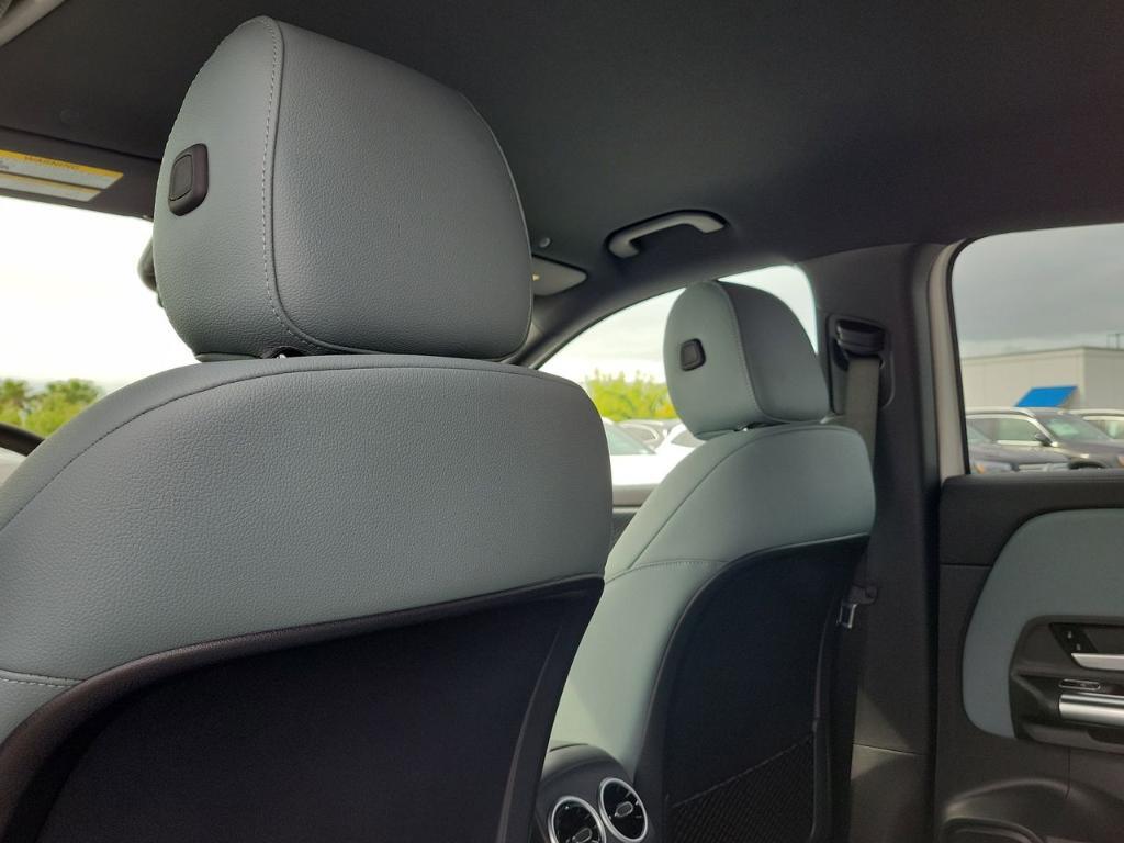 new 2026 Mercedes-Benz GLA 250 car, priced at $47,280