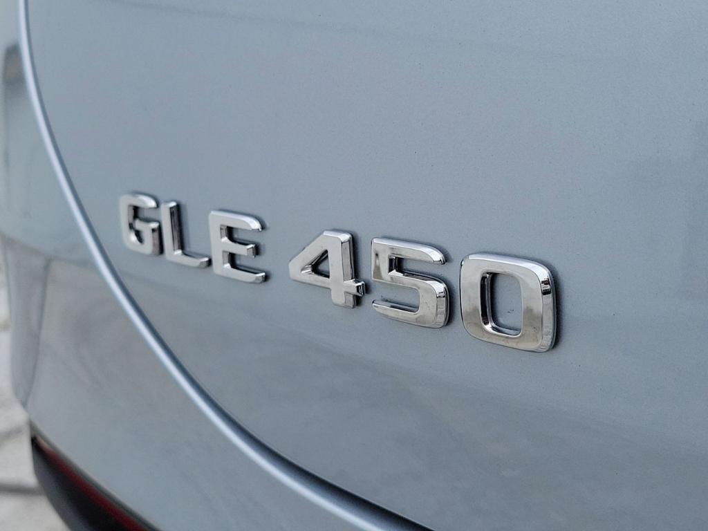 new 2026 Mercedes-Benz GLE 450 car, priced at $81,010