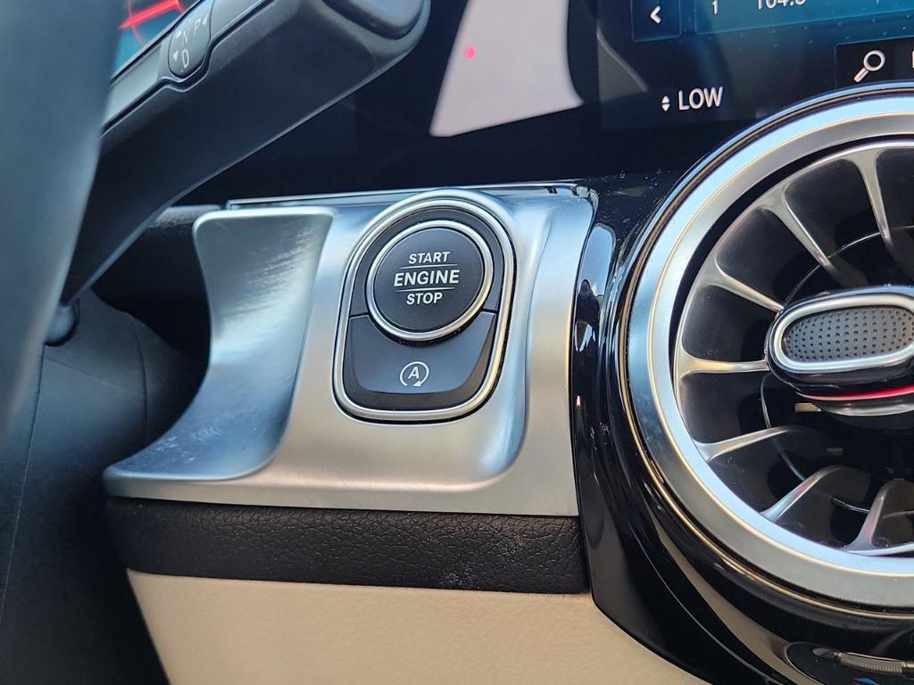 used 2022 Mercedes-Benz GLB 250 car, priced at $28,774