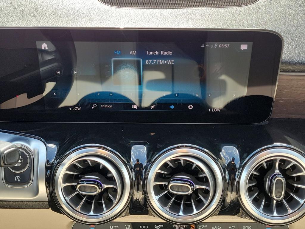 used 2022 Mercedes-Benz GLB 250 car, priced at $30,709