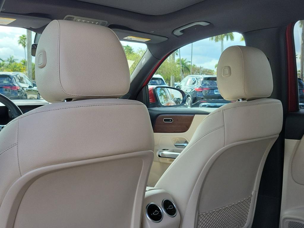 used 2022 Mercedes-Benz GLB 250 car, priced at $30,709