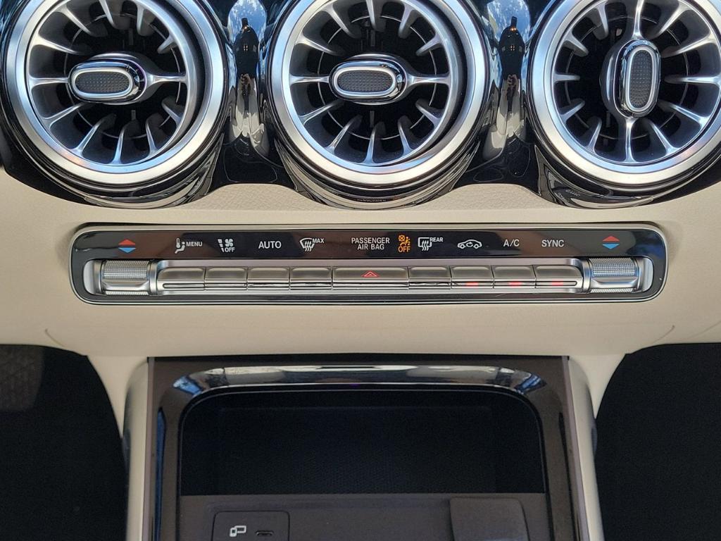 used 2022 Mercedes-Benz GLB 250 car, priced at $30,709