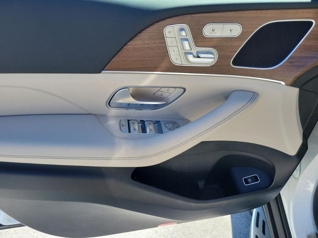 new 2026 Mercedes-Benz GLE 350 car, priced at $71,570