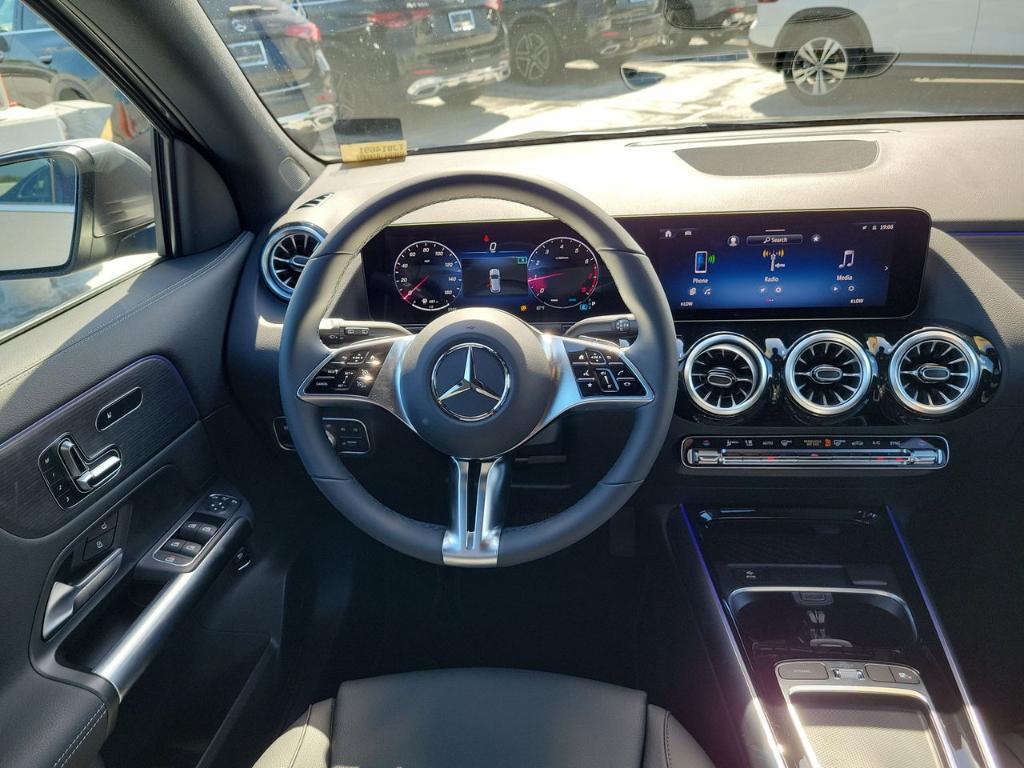new 2026 Mercedes-Benz GLA 250 car, priced at $48,195