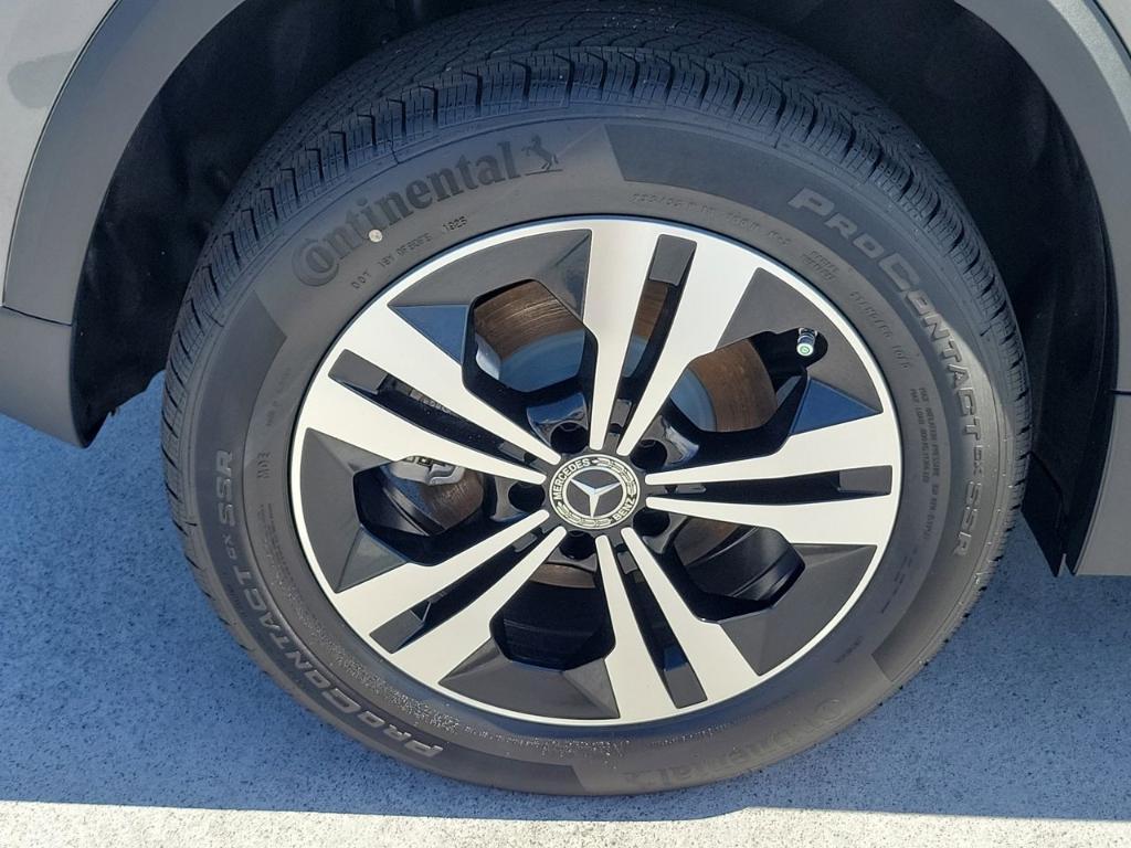 new 2026 Mercedes-Benz GLA 250 car, priced at $48,195