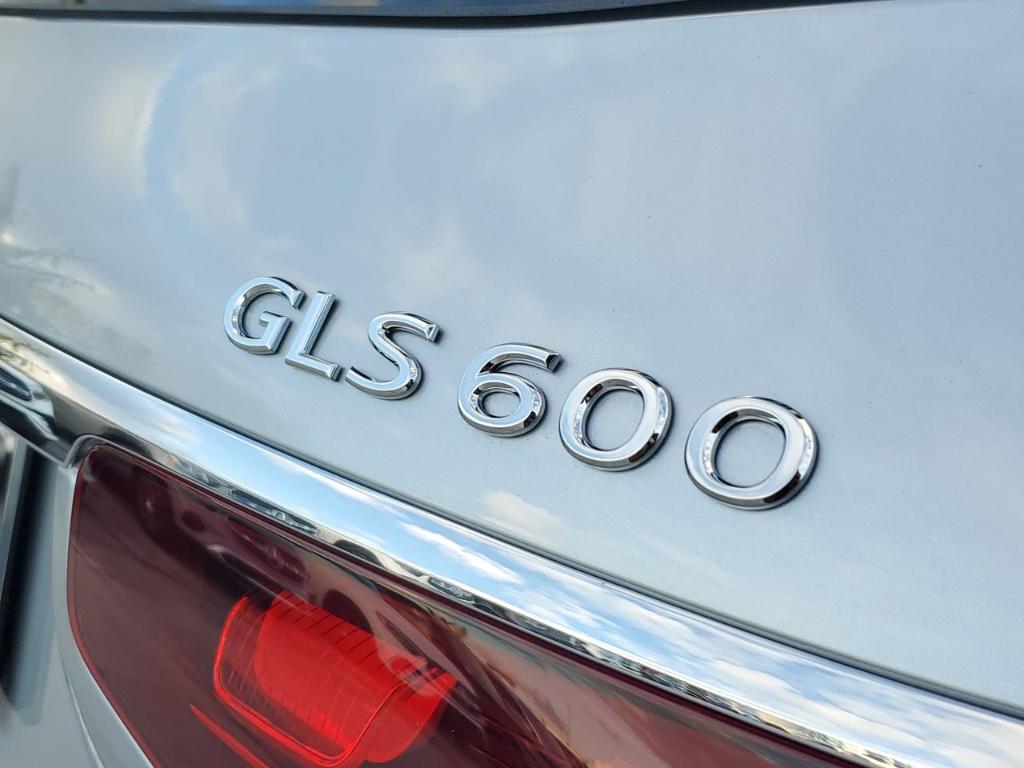 new 2026 Mercedes-Benz Maybach GLS 600 car, priced at $190,150