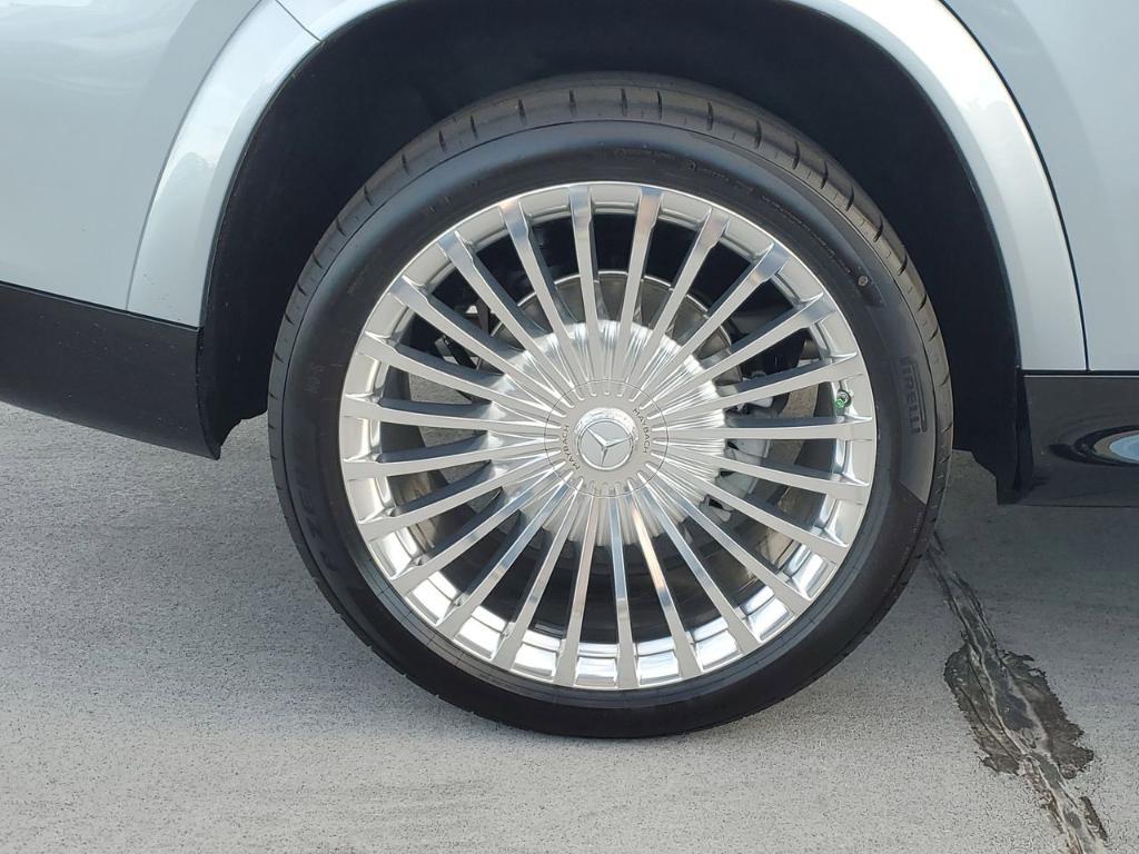 new 2026 Mercedes-Benz Maybach GLS 600 car, priced at $190,150