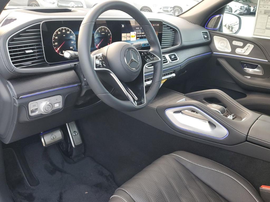 new 2026 Mercedes-Benz Maybach GLS 600 car, priced at $190,150