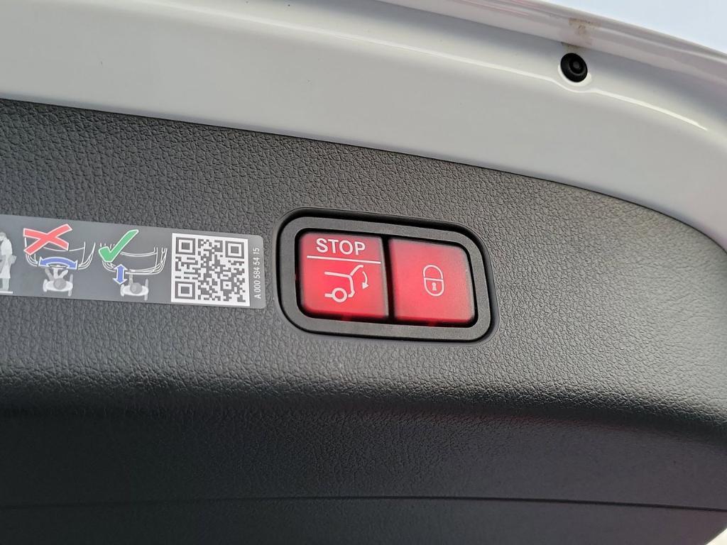 new 2026 Mercedes-Benz GLC 300 car, priced at $54,925