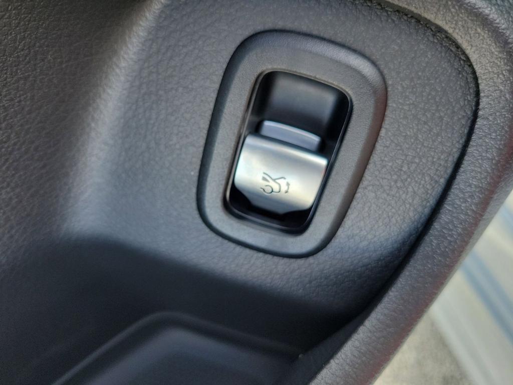 new 2026 Mercedes-Benz CLE 300 car, priced at $69,575