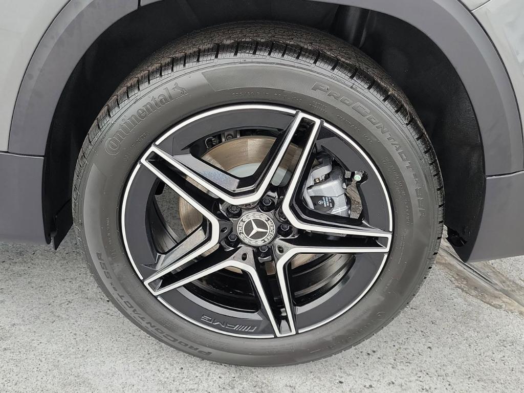 new 2026 Mercedes-Benz GLB 250 car, priced at $53,980