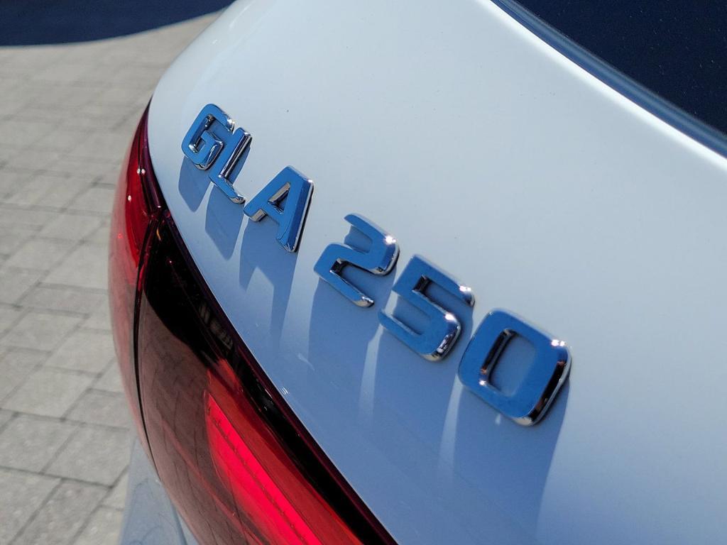 new 2026 Mercedes-Benz GLA 250 car, priced at $44,935