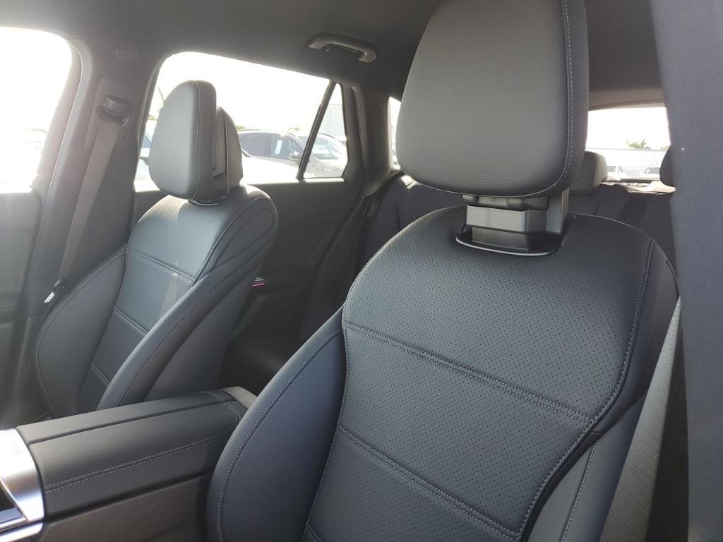 new 2026 Mercedes-Benz GLC 300 car, priced at $54,350